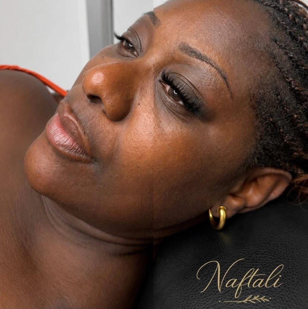 Regard signé Naftali — extensions de cils