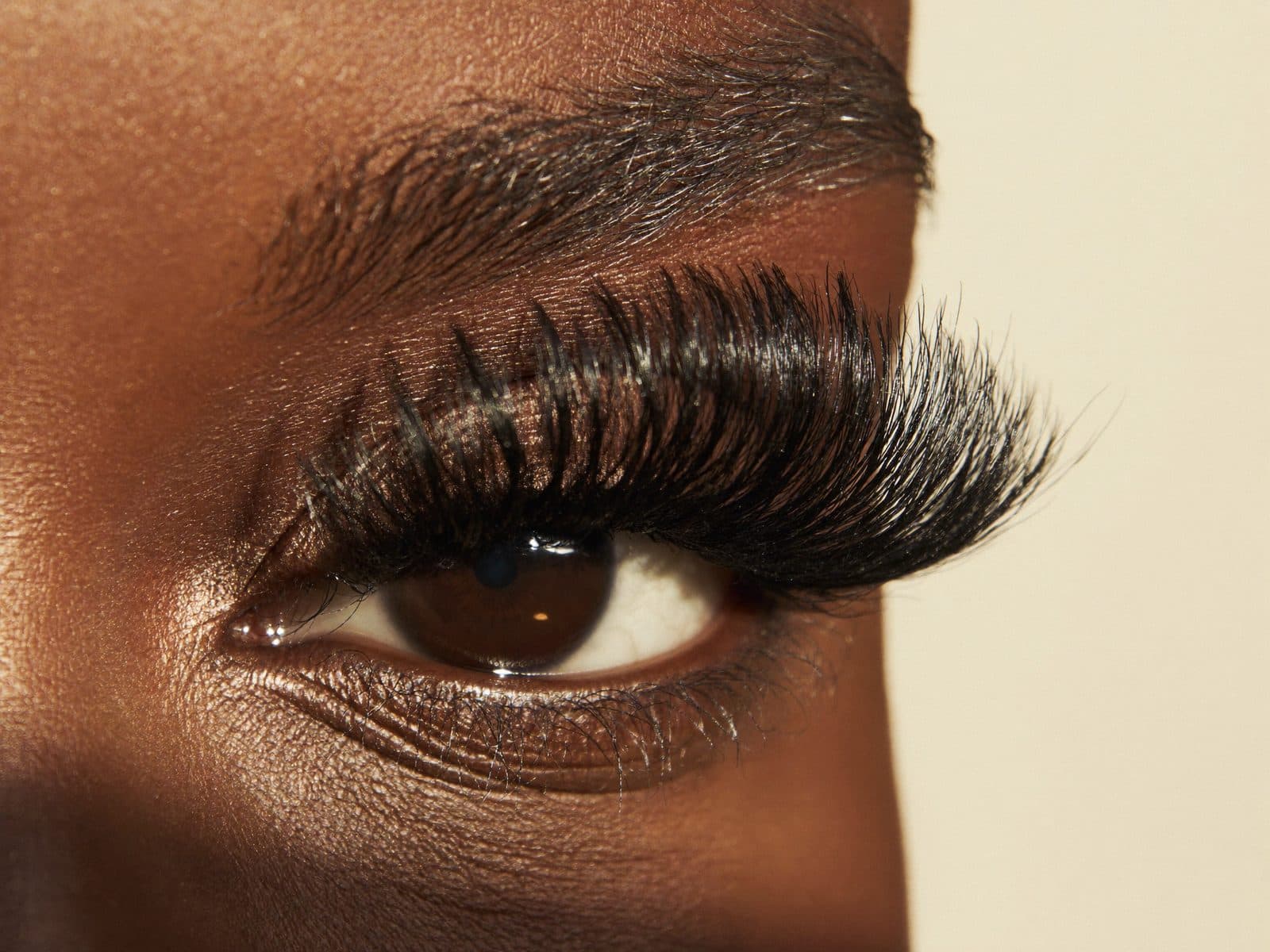 Extensions de cils volume russe — Naftali