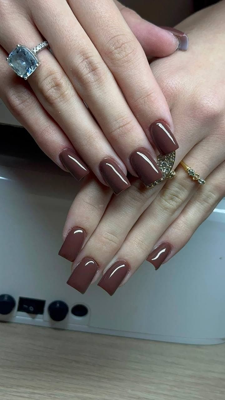 Pose gel brun glacé — réalisation Kandylove Beauty